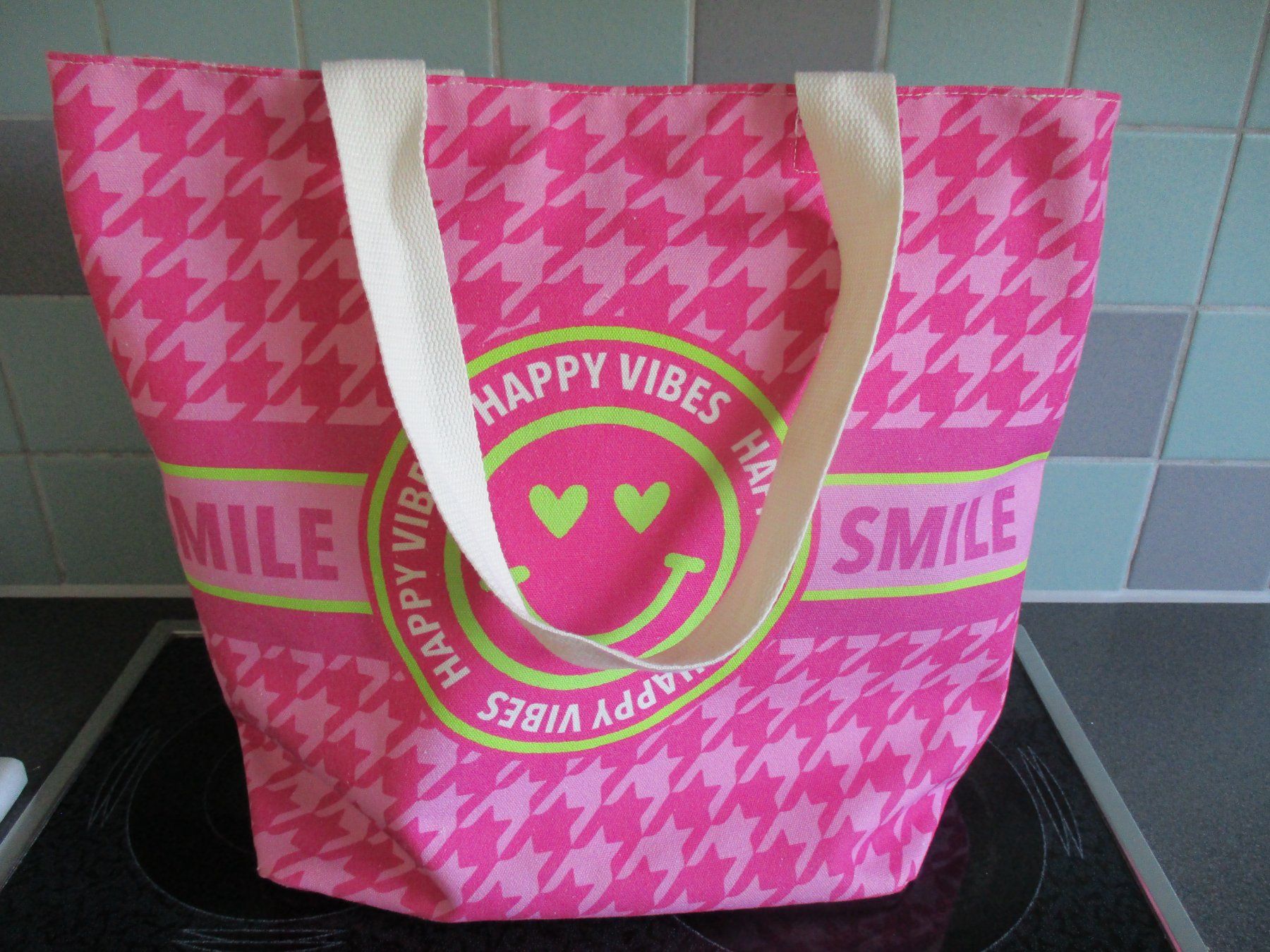 Sacs femmes: WUNDERSCHÖNE BADE- ODER EINKAUFSTASCHE PINK – D'occasion à Buochs par lisa010