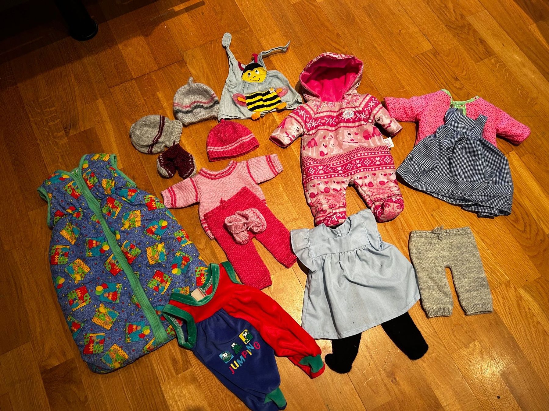 Bambole: verschiedene Puppenkleider – Usato da Dagmersellen venduto da kouk01