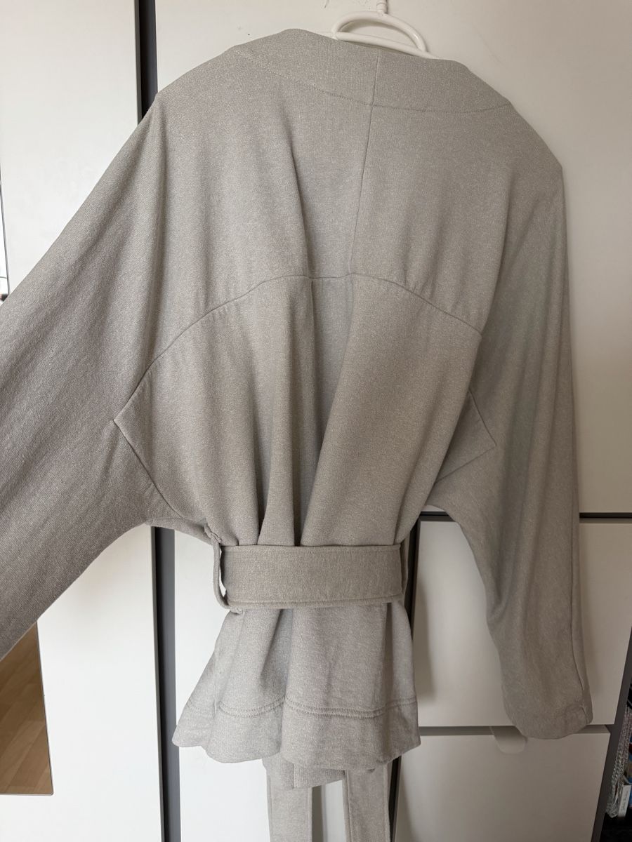 Cos Giacche: Veste Cos Kimono Beige Tendance – Nuovo (secondo la descrizione) da Crissier venduto da seikoruby 6