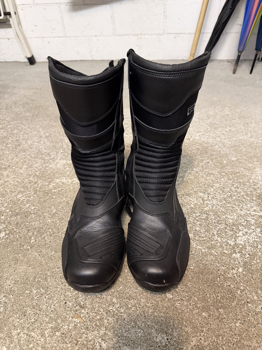 Herrenschuhe: Motorradstiefel Richa schwarz Grösse 42 – Gebraucht aus Schöftland von nevio74 3