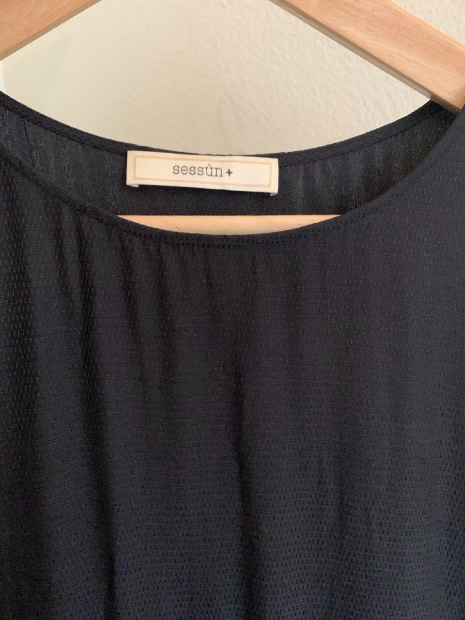 Sessun Vestiti: Seidenkleid von Sessun – Usato da basel venduto da G.Burghartz 9