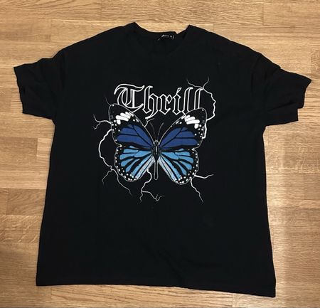 T-Shirt schwarz mit Schmetterling XL