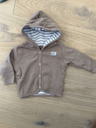 Jäckchen Grösse 68