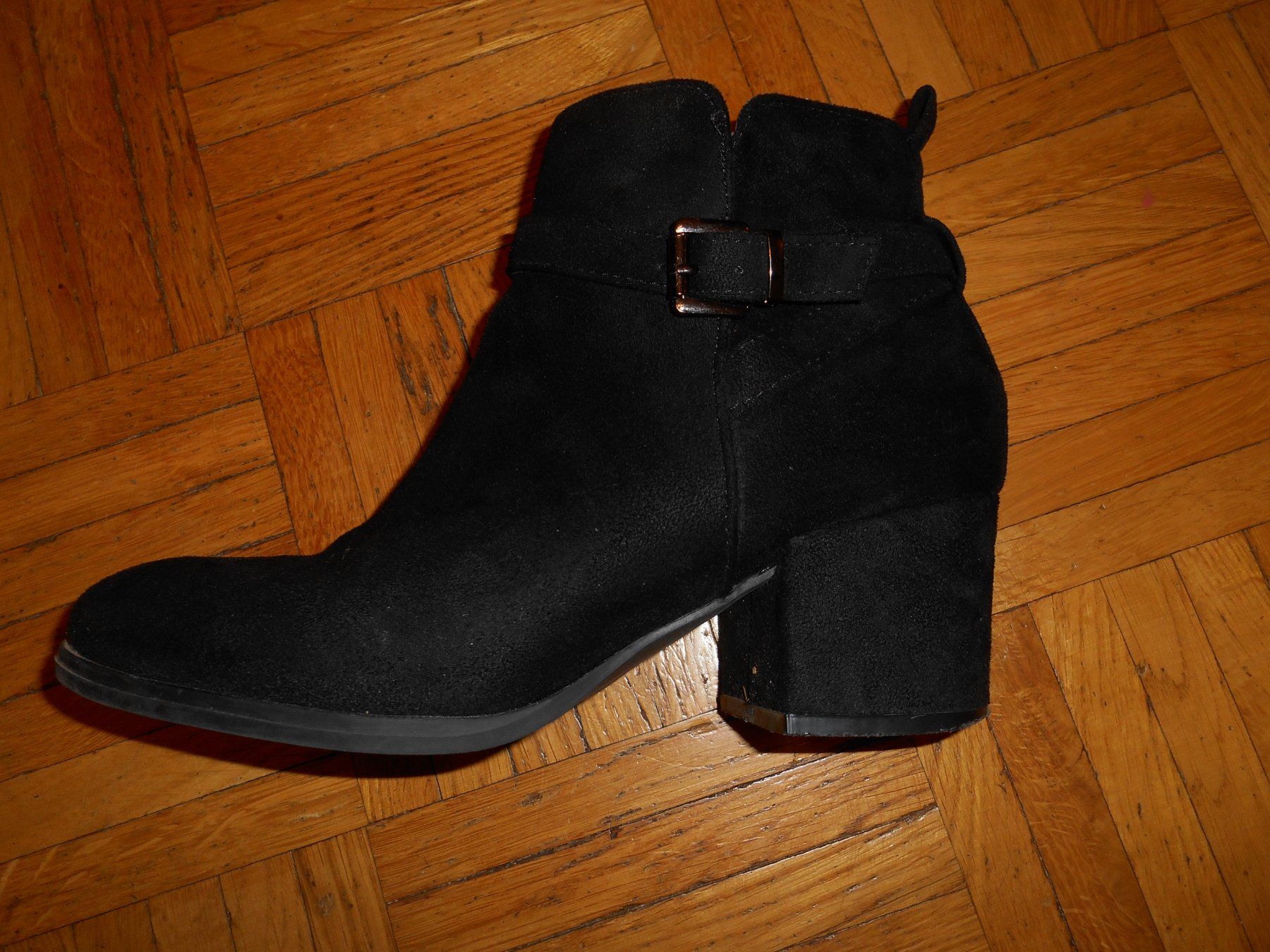 Scarpe da donna: Bottines noires – Usato da La Sarraz venduto da Mbeatles