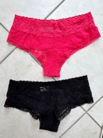 2 Spitzenslip Victoria‘s Secret Gr. M NEU!