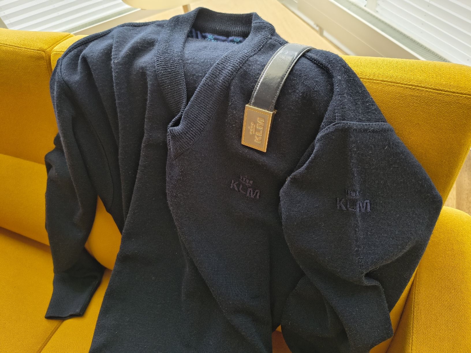 Maglioni & Felpe: KLM Sweater mit Gurt - vintage – Usato da Oberglatt ZH venduto da ang_7znb 2
