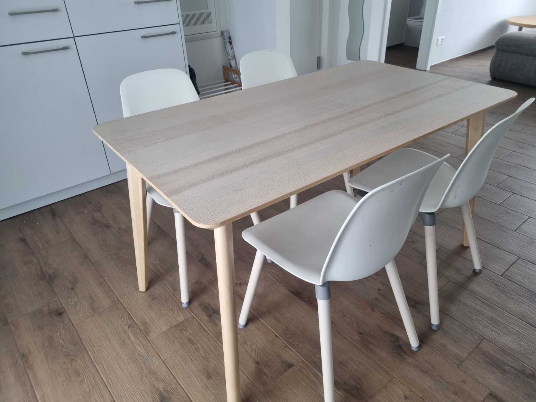 Tavoli: Tisch mit 4 Stühle – Usato da Bütschwil venduto da Jodlerbuebe 1