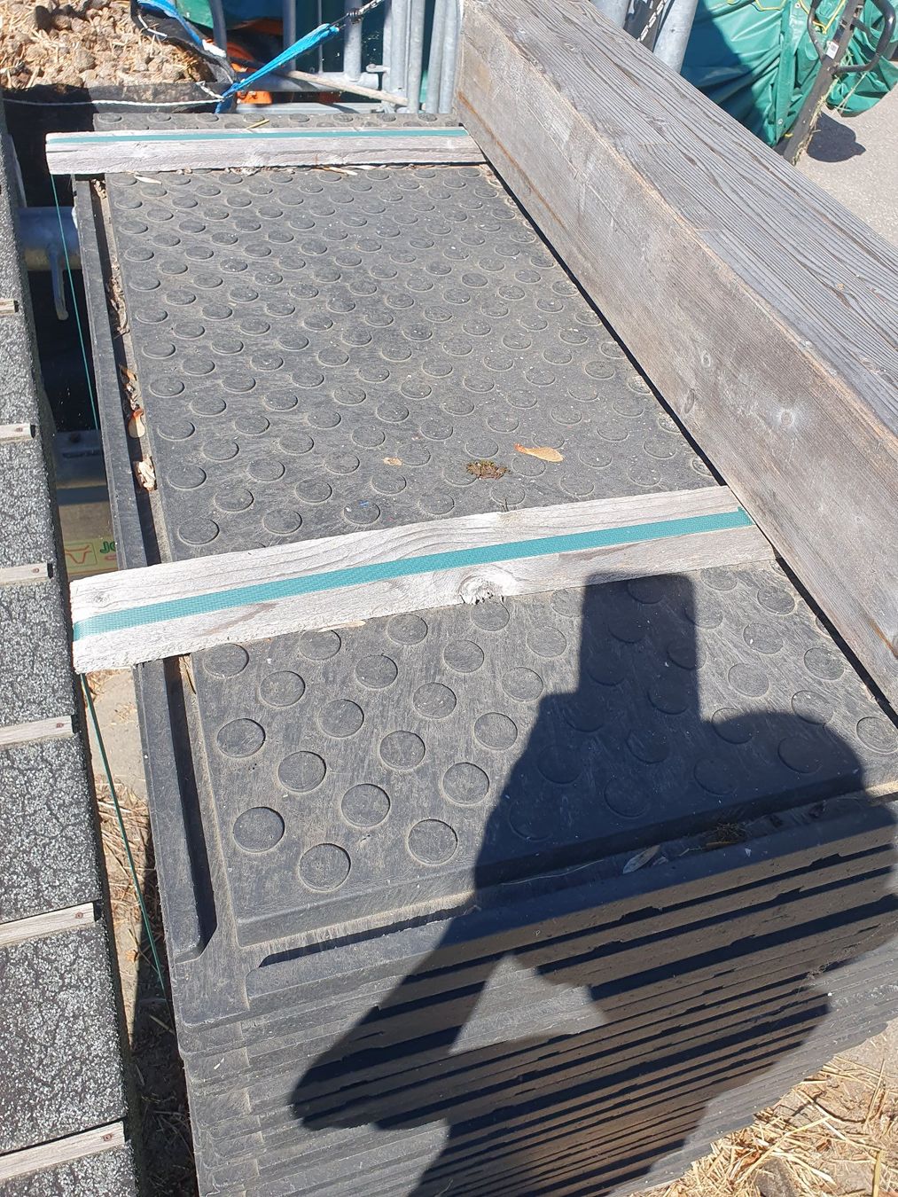 Rivestimenti per pavimenti: Plaques de sol ROLOG – Nuovo (secondo la descrizione) da Le Sépey venduto da Nutella26