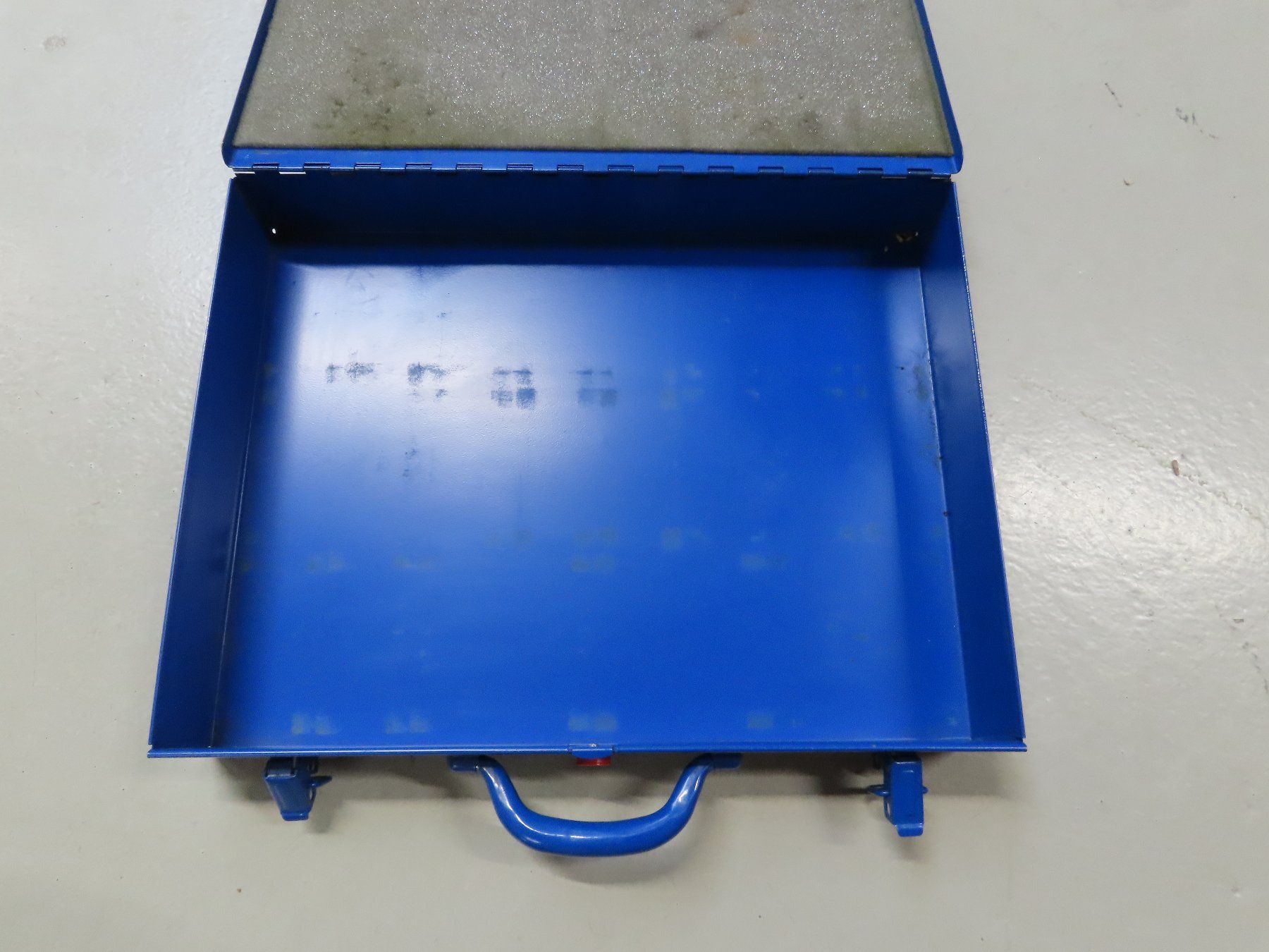 Valigie: Koffer Leer (Kistool) – Usato da Alpnach-Dorf venduto da Hess-Automobile 2