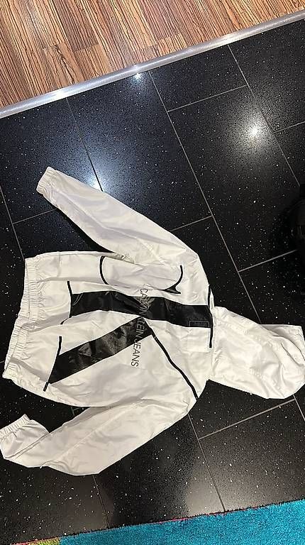 Jacken: Calvin Klein Jacke – Gebraucht aus Rupperswil von amrilu01