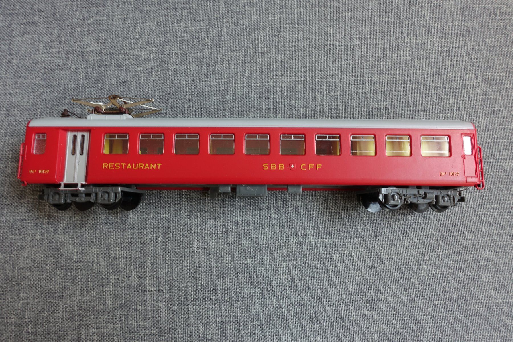 Kleinbahn Modelleisenbahnen: KLEINBAHN No. 392 SBB Speisewagen Dr4 – Gebraucht aus Wallbach von Sarrows