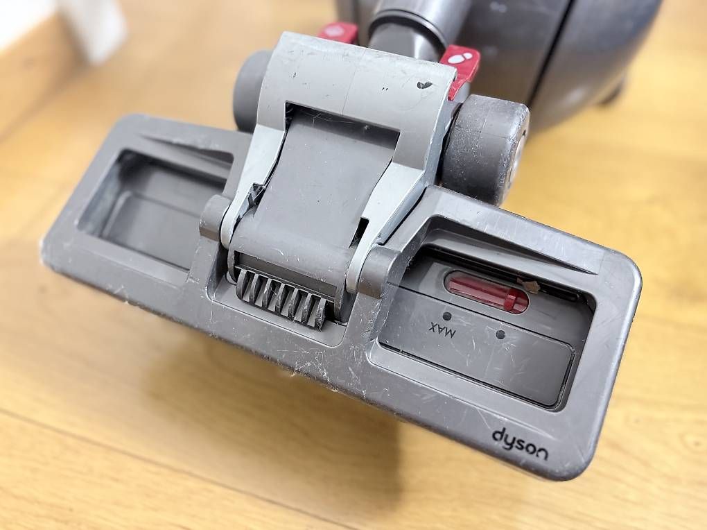 Aspirapolveri & Accessori: Dyson Staubsauger DC33C – Usato da Bern venduto da Kmm 2