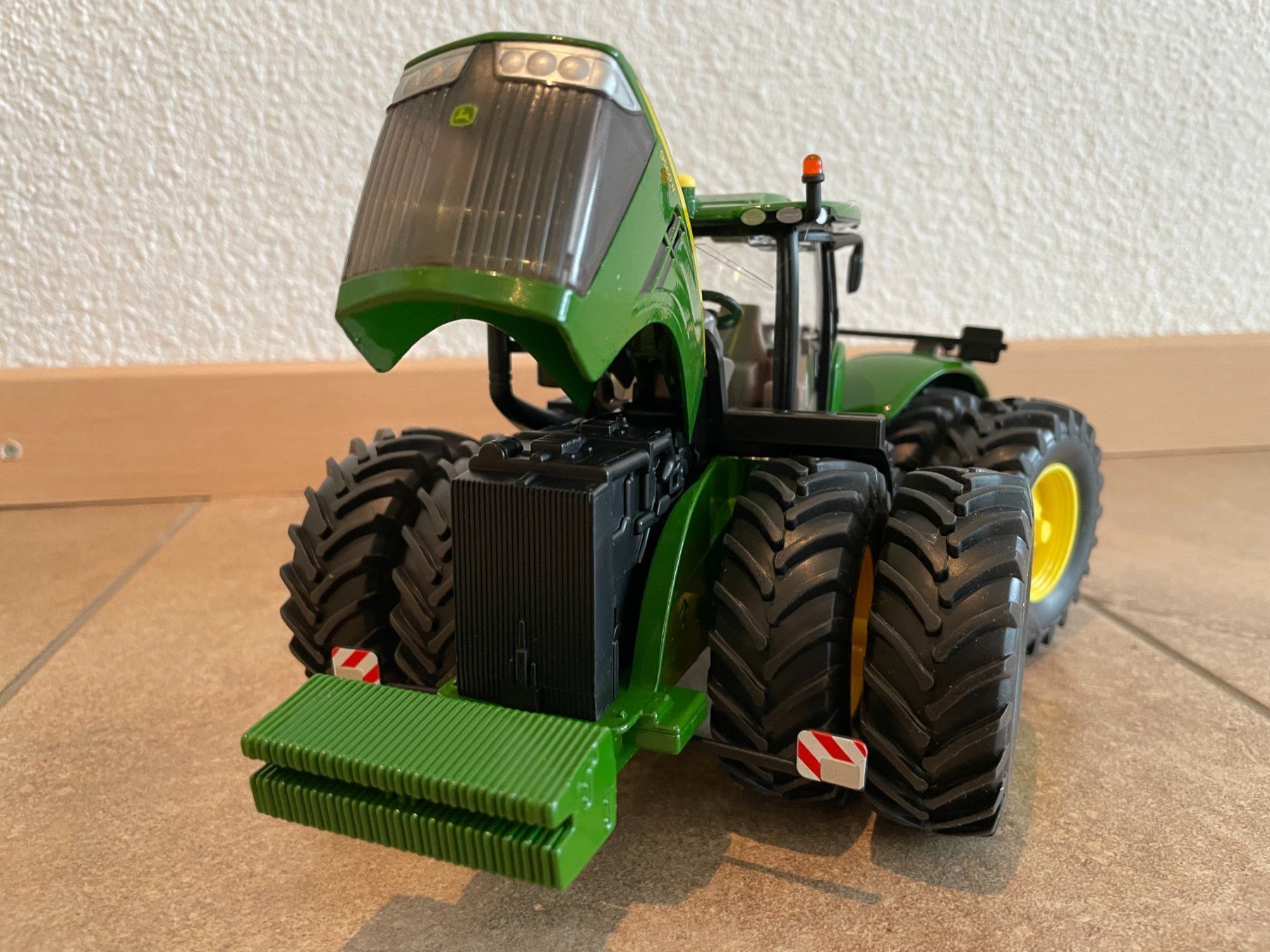 John Deere Trattori: SIKU John Deere 9560R – Nuovo e nell'imballaggio originale da Kreuzlingen venduto da Stefan1150 1