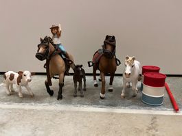 Schleich Set mit Westernpferden und Bauernhoftieren