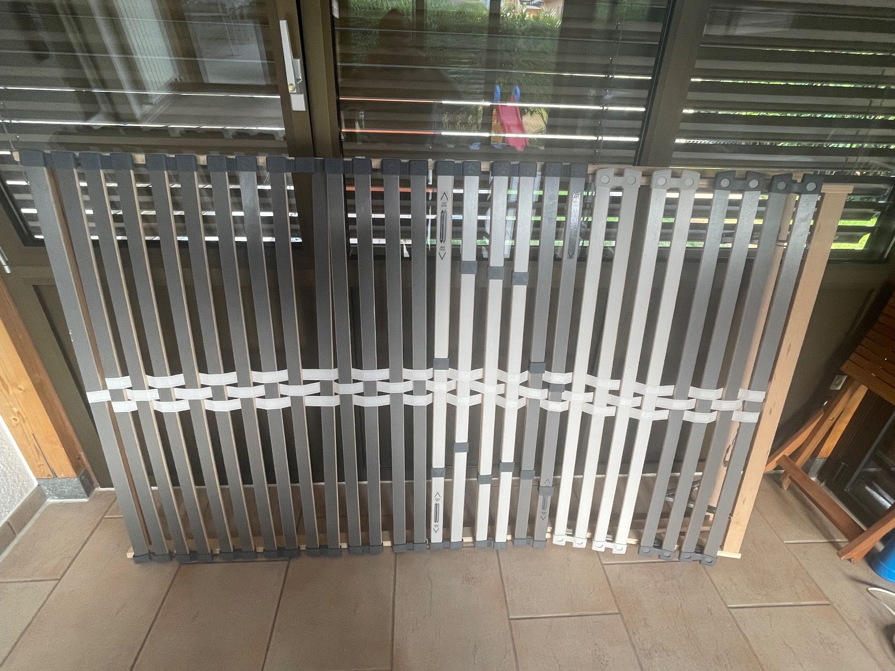 Reti a doghe: Lattenrost 120x200 mit verstellbarem Kopfteil – Usato da Windisch venduto da Bigmo 2