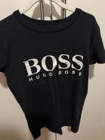 T-shirt Hugo Boss noir, comme neuf, taille S, pour l'été!