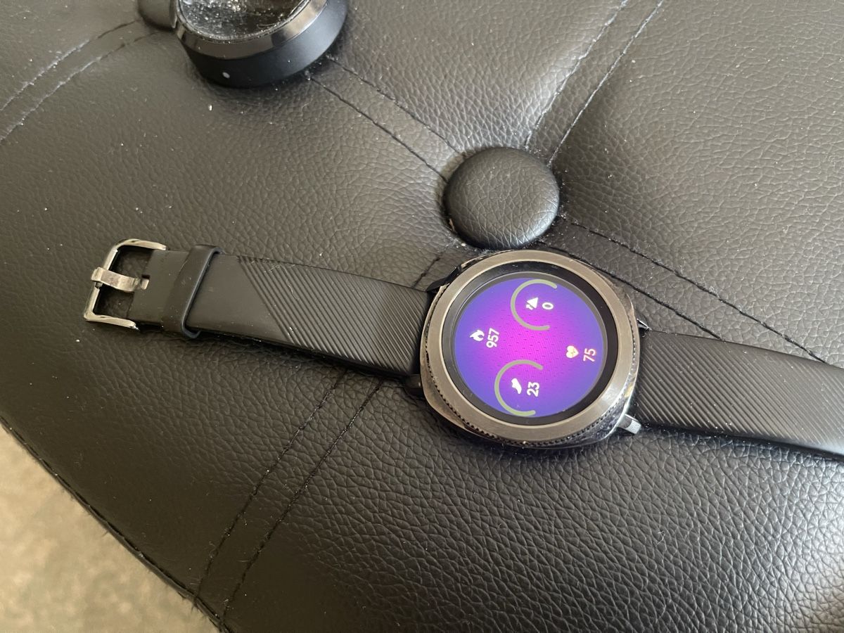 Réveils: Samsung Gear S3 Frontier, montre connectée – D'occasion à Lausanne par ken_v8xy 2
