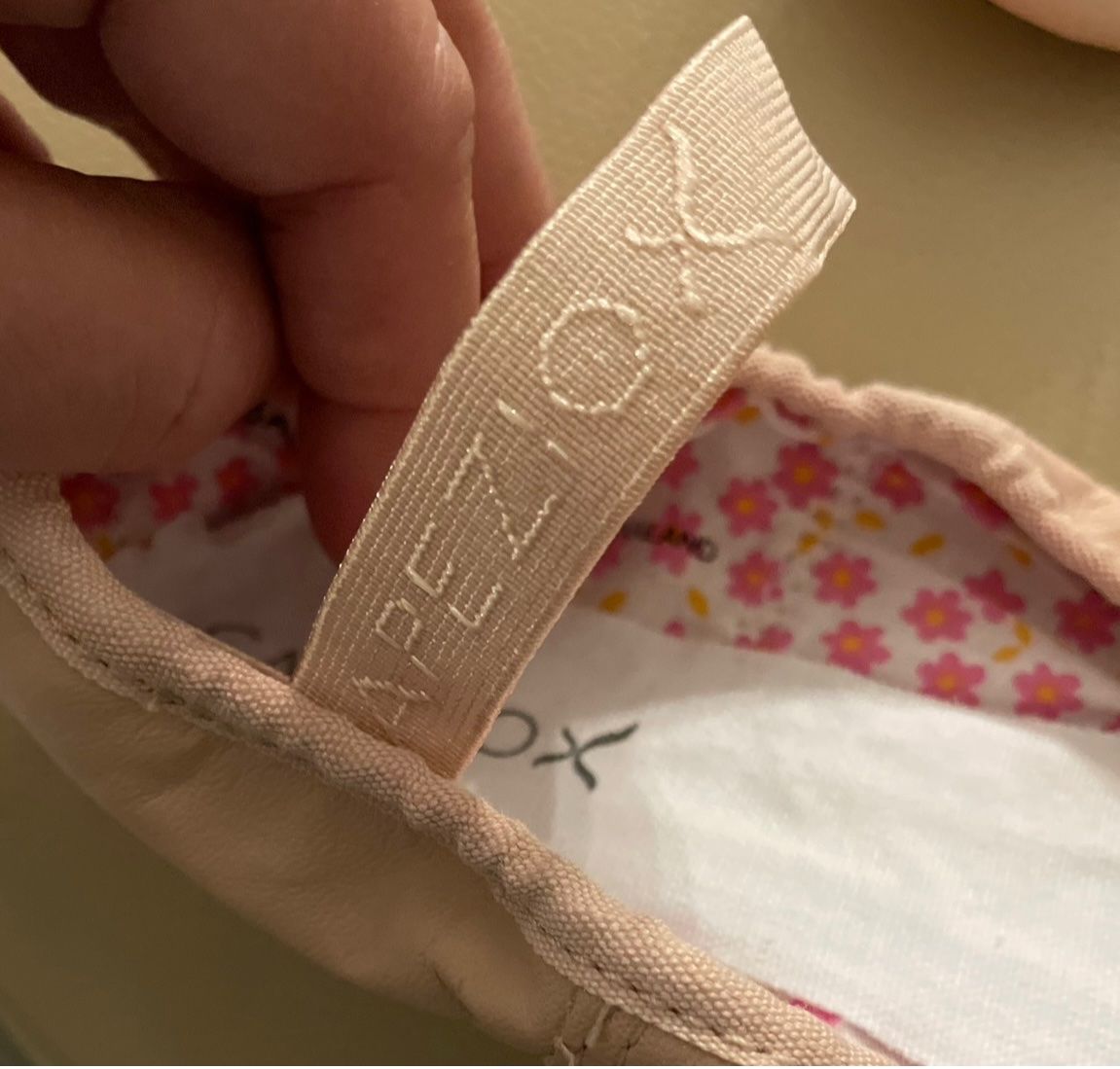 Schuhe für Mädchen: NEUE Leder-Ballettschläppli Gr. 30 5 der Marke Capezio – Neu und originalverpackt aus Urdorf von leoale 4
