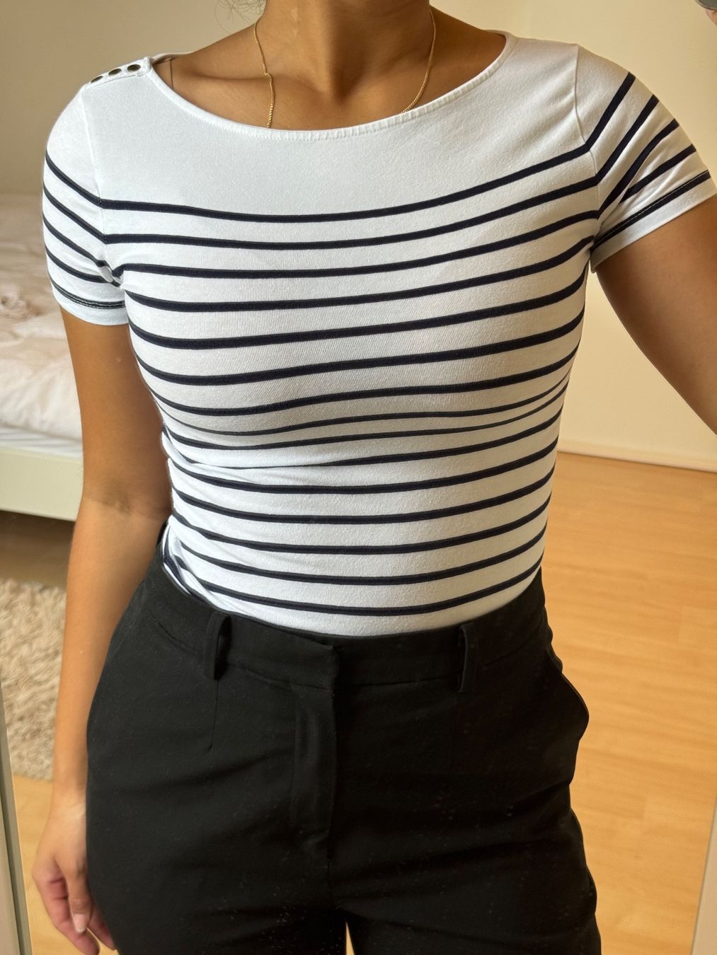 H&M T-Shirts: T shirt à rayures - H&M – Gebraucht aus Denens von sar_5wlm 4
