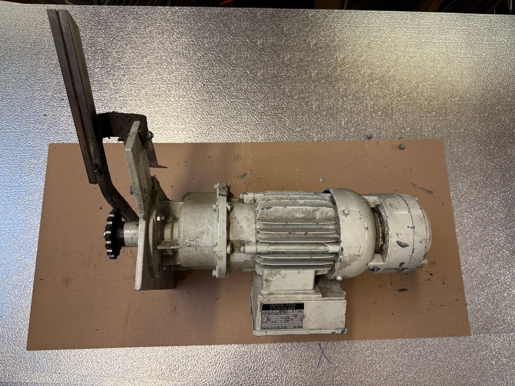 Motori: Elektromotor mit Bremse und Getriebe – Usato da Basel venduto da Mirko00