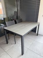 Garten-Esstisch 151 × 91 cm + 2 Stühle – Aluminium & Holzopt