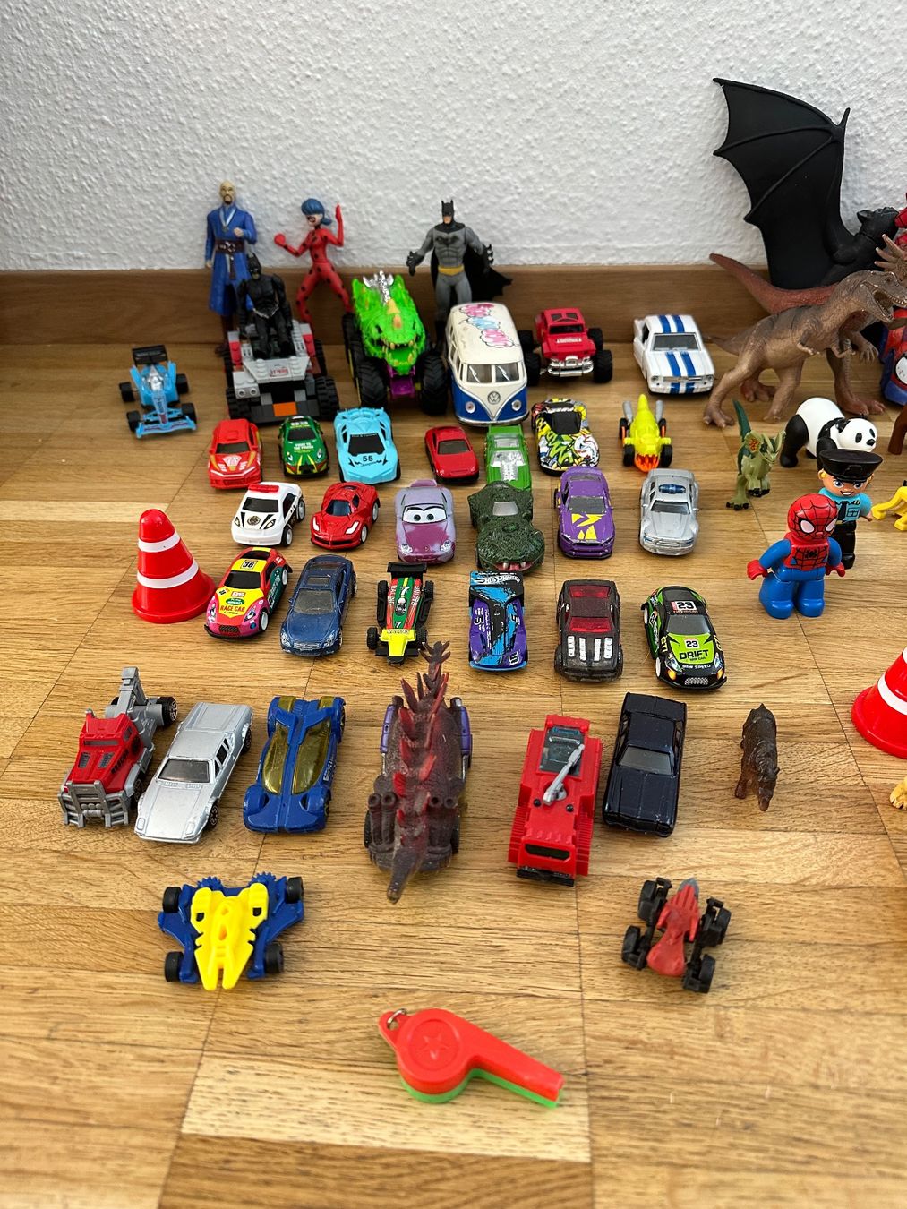 Giocattoli: Div. Autos, Puzzle, Schlümpfe, Figuren – Usato da Zürich venduto da Maximum78 1