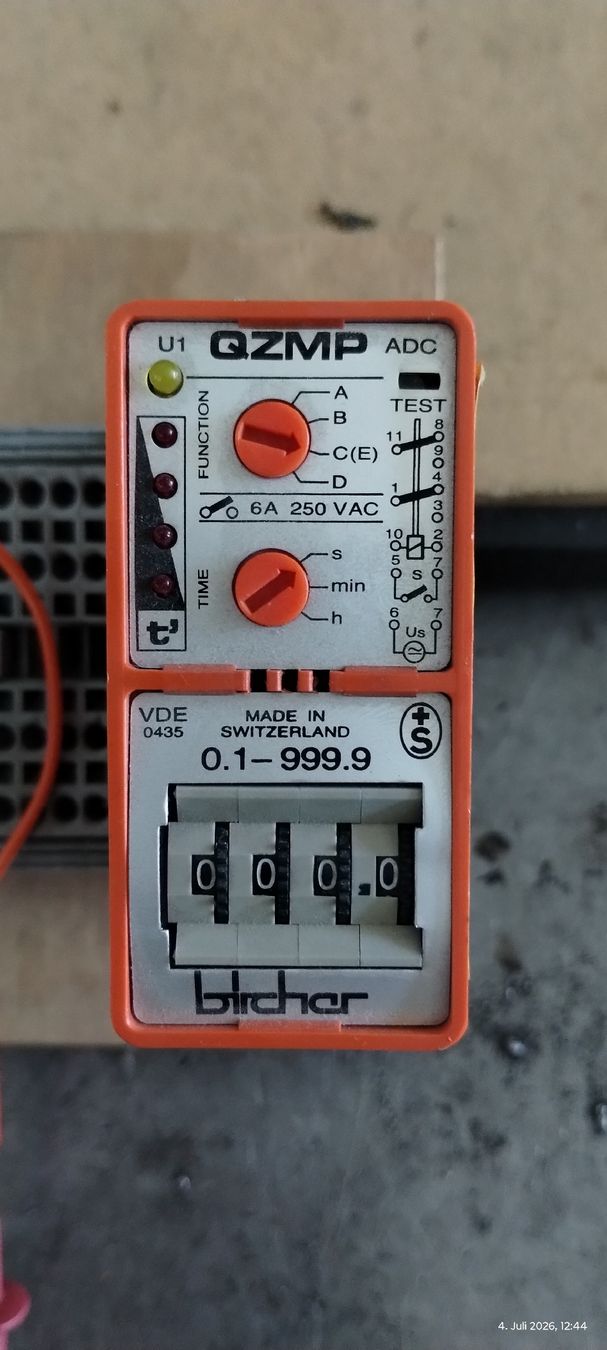 Omron Componenti elettronici: Netzteil Omron 24V, mit Zeitrelais Bircher, getestet  – Usato da Wil ZH venduto da deurchig 2