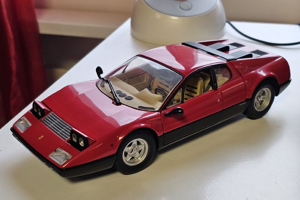 Kyosho 1/18 - Ferrari 365 gtb 4 - neuf en boite, Vente aux enchères