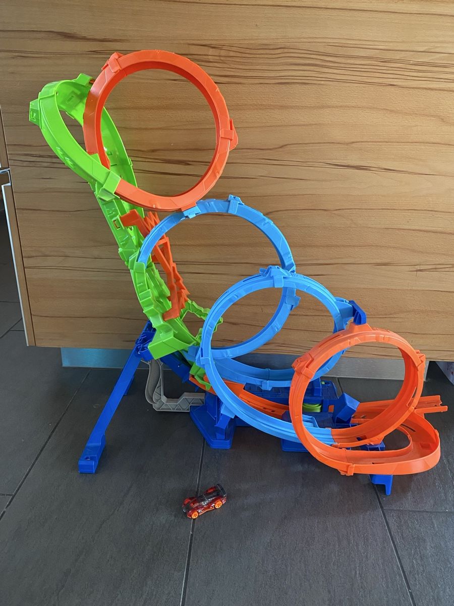 Hot Wheels Bahn Looping Alt