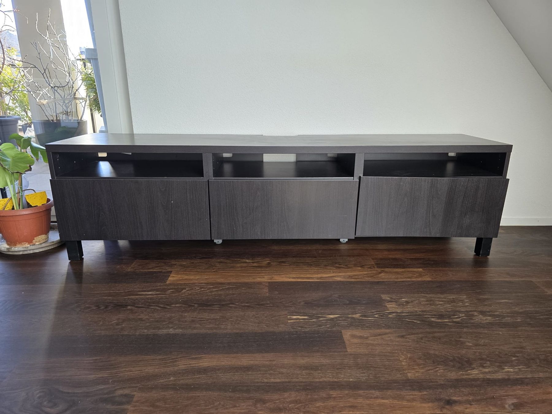 Ikea TV Möbel: TV-Möbel, Schwarzbraun, Stilvoll, Modern – Gebraucht aus Volketswil von Crystallize 3