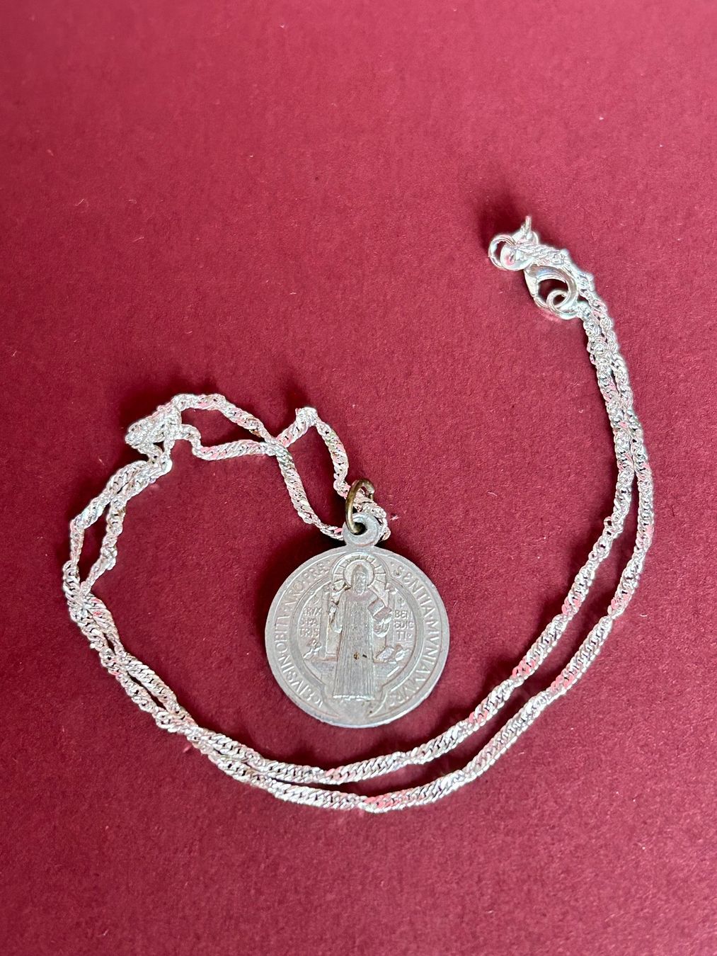 Ciondoli: Kette mit Jesus Anhänger – Usato da Dittingen venduto da Bellevista 1