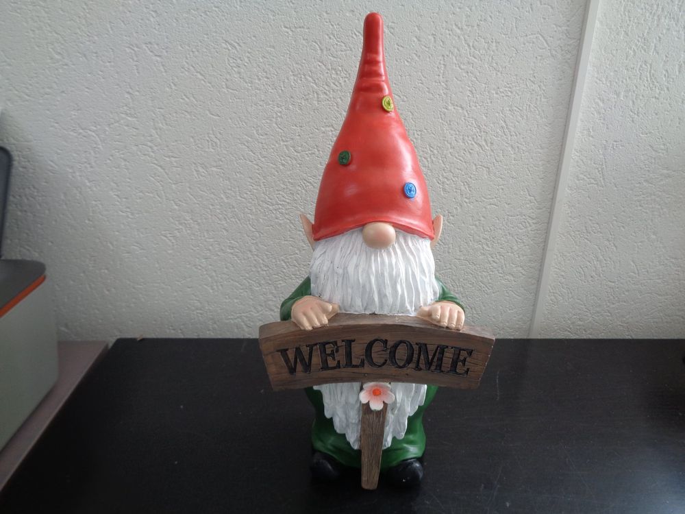 Zwerg (Gnom) mit Schild (37.5 cm) Kaufen auf Ricardo