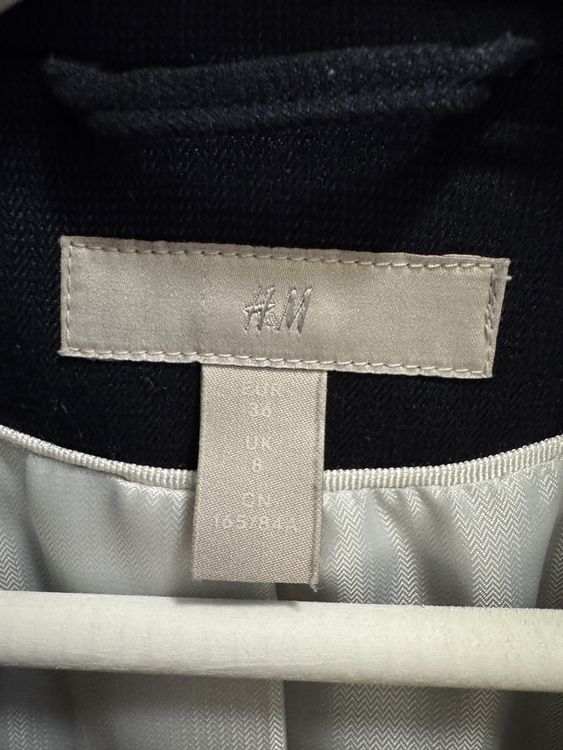 H&M Ensembles & Tailleurs: H&M Blazer Gr. 36 Dunkelblau Top Zustand Elegant – D'occasion à Schlieren par itsquality 2