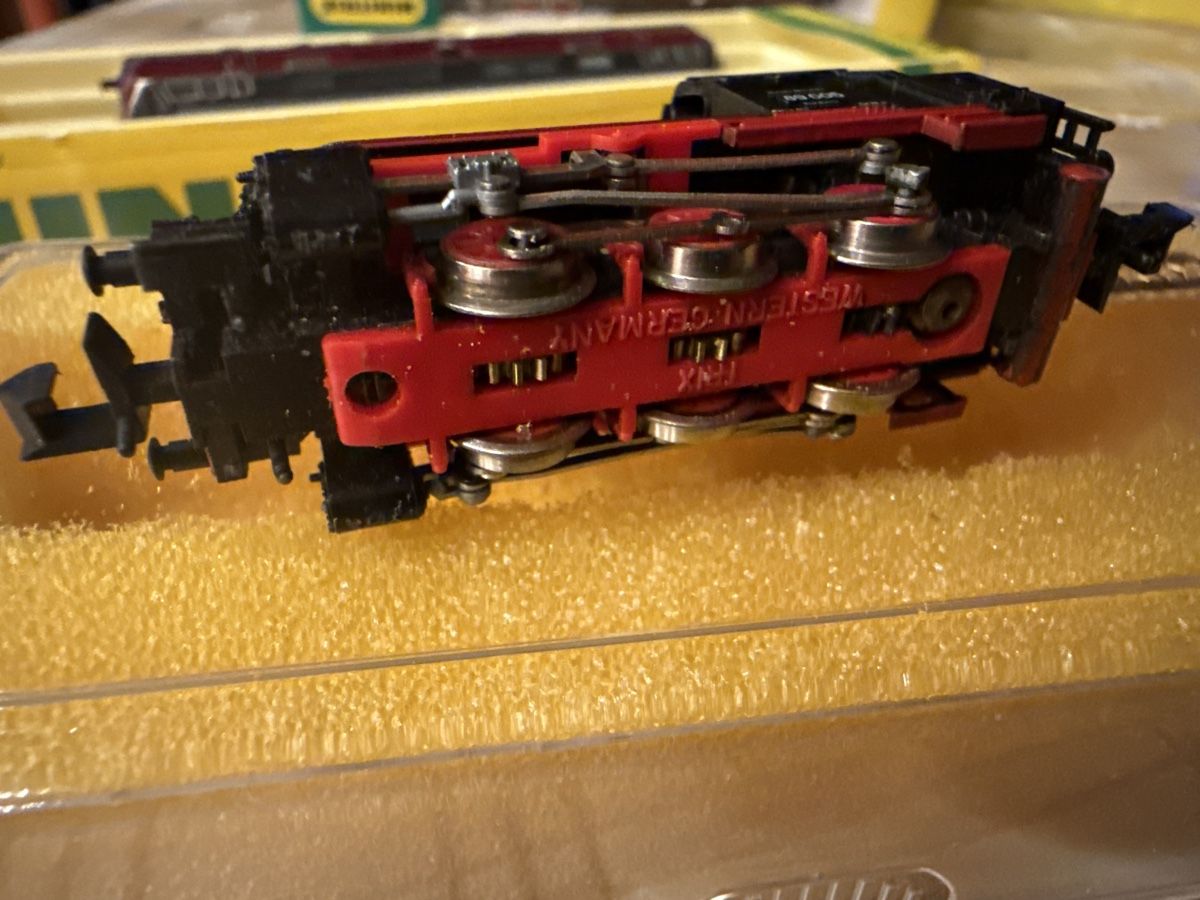 Trix Modellini di ferrovie: Minitrix Dampflokomotive 89005 – Usato da Wohlen AG venduto da NincoA-Z 1