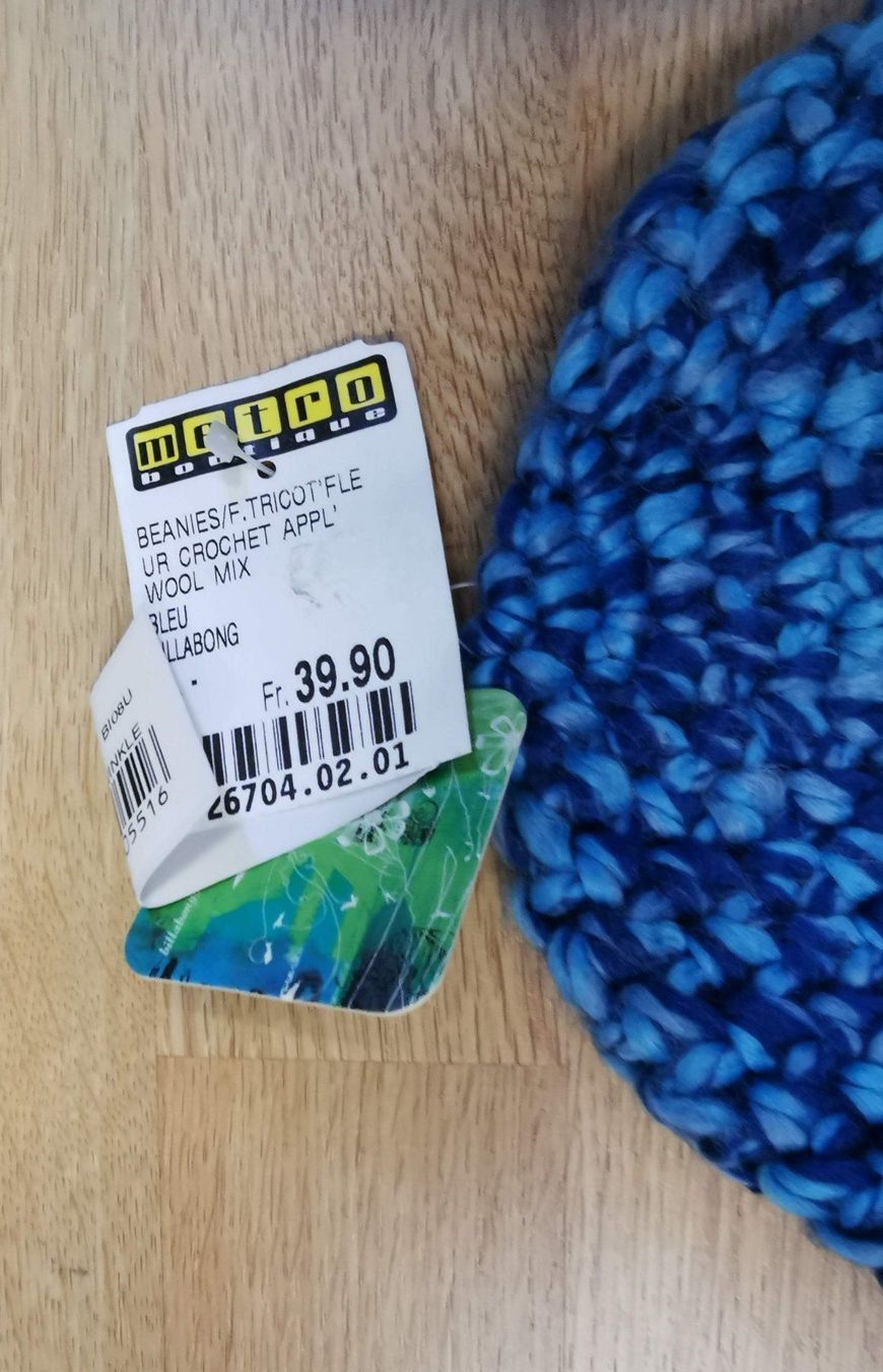 Lana: Billabong Winterkappe – Nuovo e nell'imballaggio originale da Spiegel b. Bern venduto da JeromeG9 1