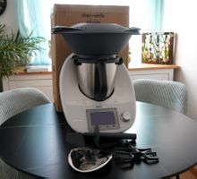 Thermomix TM5-1 mit Rezept-Chip & Zubehör – kaum benutzt