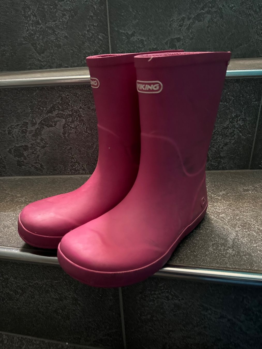 Scarpe per ragazzi: Regenstiefel – Usato da Krauchthal venduto da Sukra1