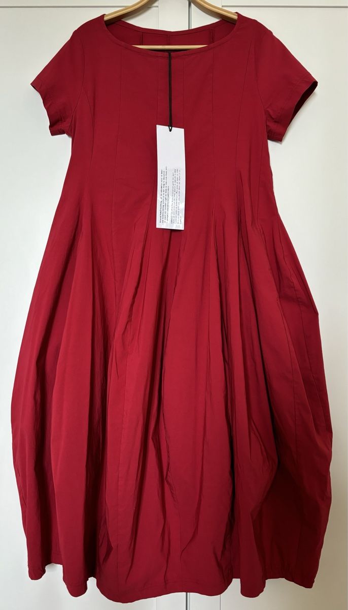 Rundholz Kleider: Rundholz Black Label, Size S, Chili – Neu und originalverpackt aus Erlenbach ZH von verbena_mint