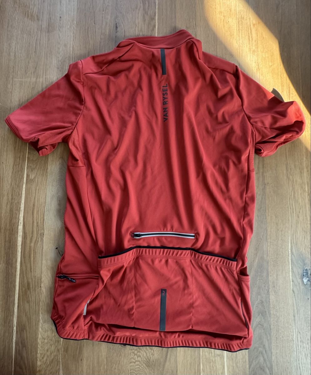 Van Rysel Leibchen & Hosen: Velo Trikot Van Rysel – Gebraucht aus Gränichen von Buc-ees 1