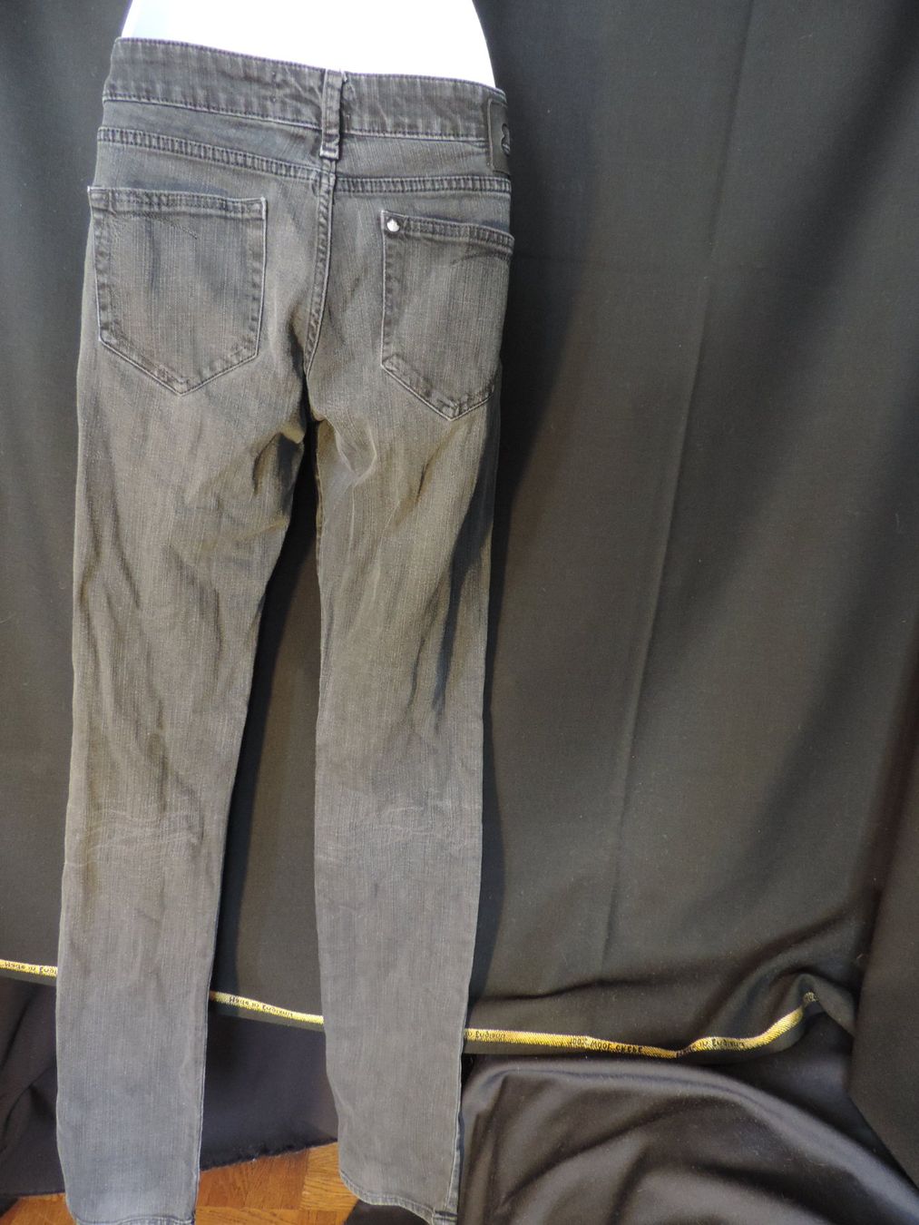 Jeans: jeans noir bleu gris – Usato da Genève venduto da Axelle333 7