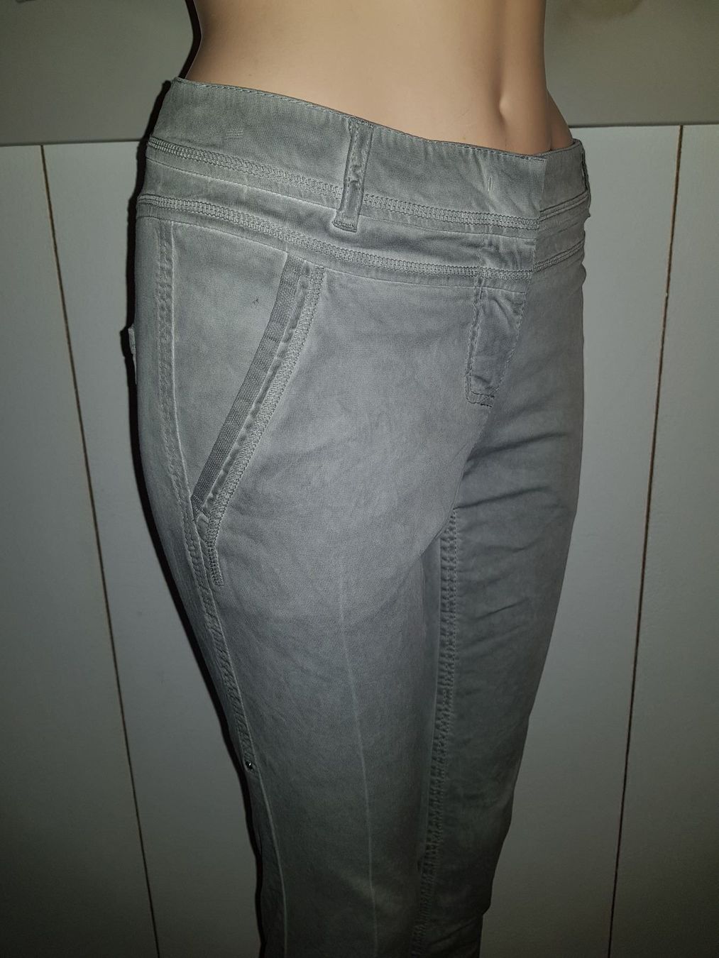 Pantaloni: Pantalon MARC CAIN taille 36 (2) – Usato da Cossonay-ville venduto da Super-Price-Quality 4