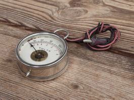 antiker Voltmesser, Voltmeter