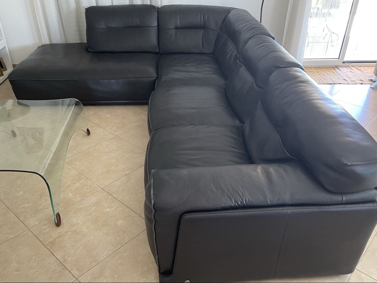 Natuzzi Sofas: Canapé d’angle Natuzzi en cuir – Gebraucht aus Pampigny von cof_1xyz 1