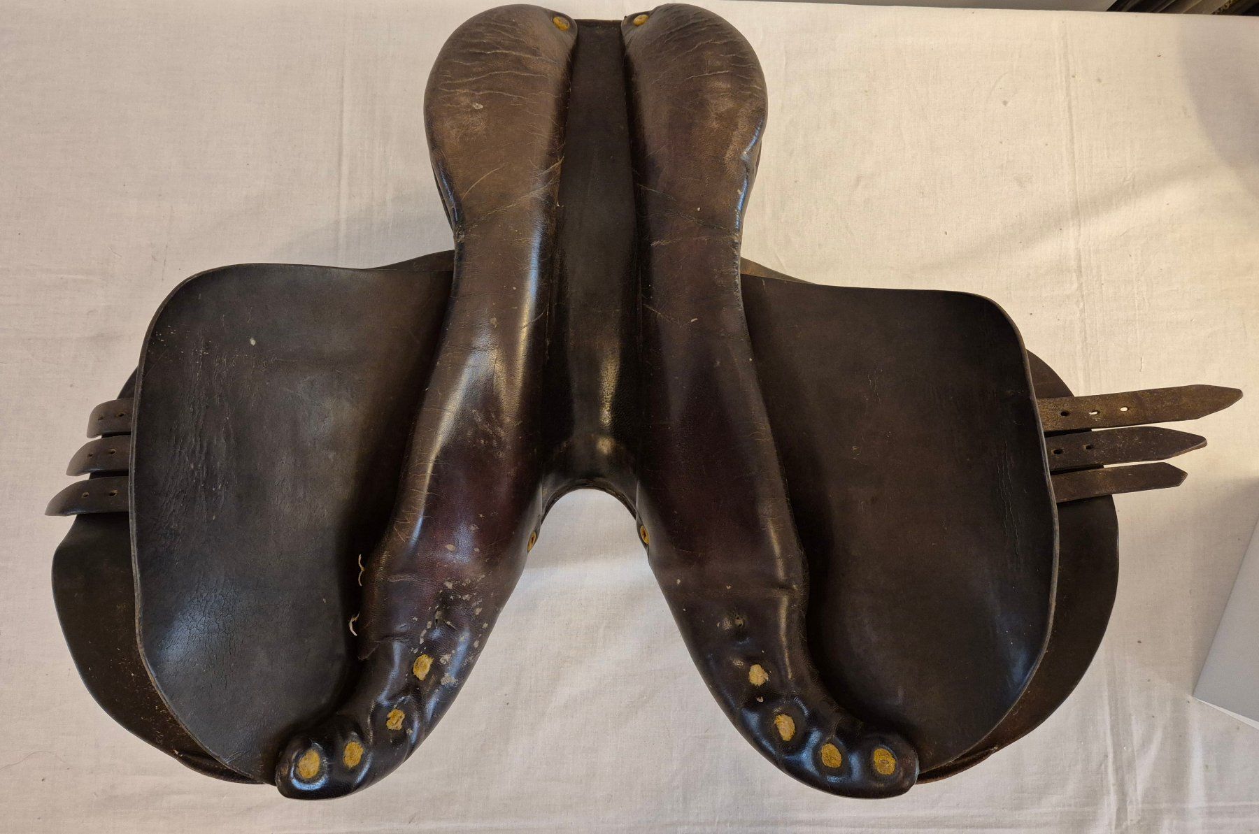 Hermès Selle & Accessori: Original HERMES Sattel – Usato da Luzern venduto da Louis-XVI 5