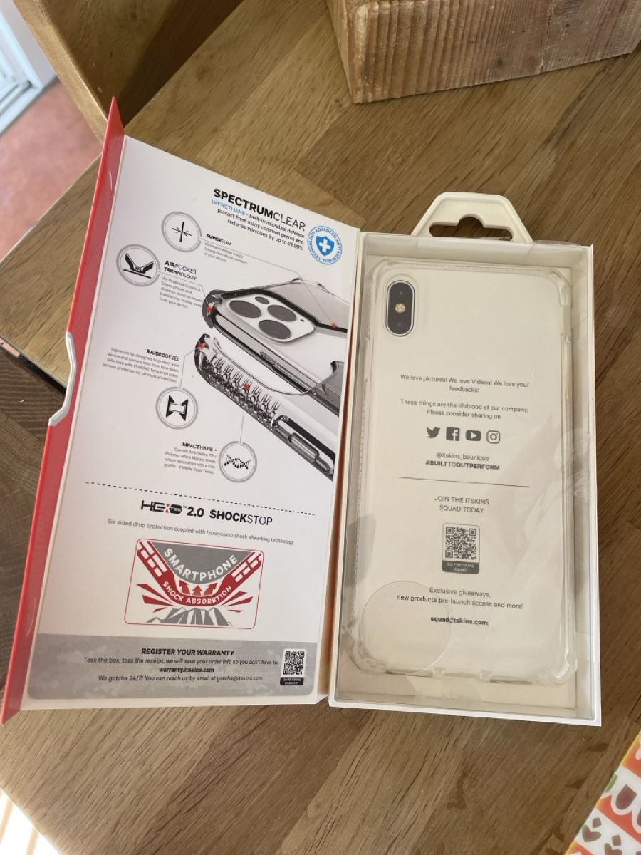 Apple Cover & Protezioni schermo: Hülle iPhone Xs Max – Nuovo e nell'imballaggio originale da biberist venduto da Superpipp0 2
