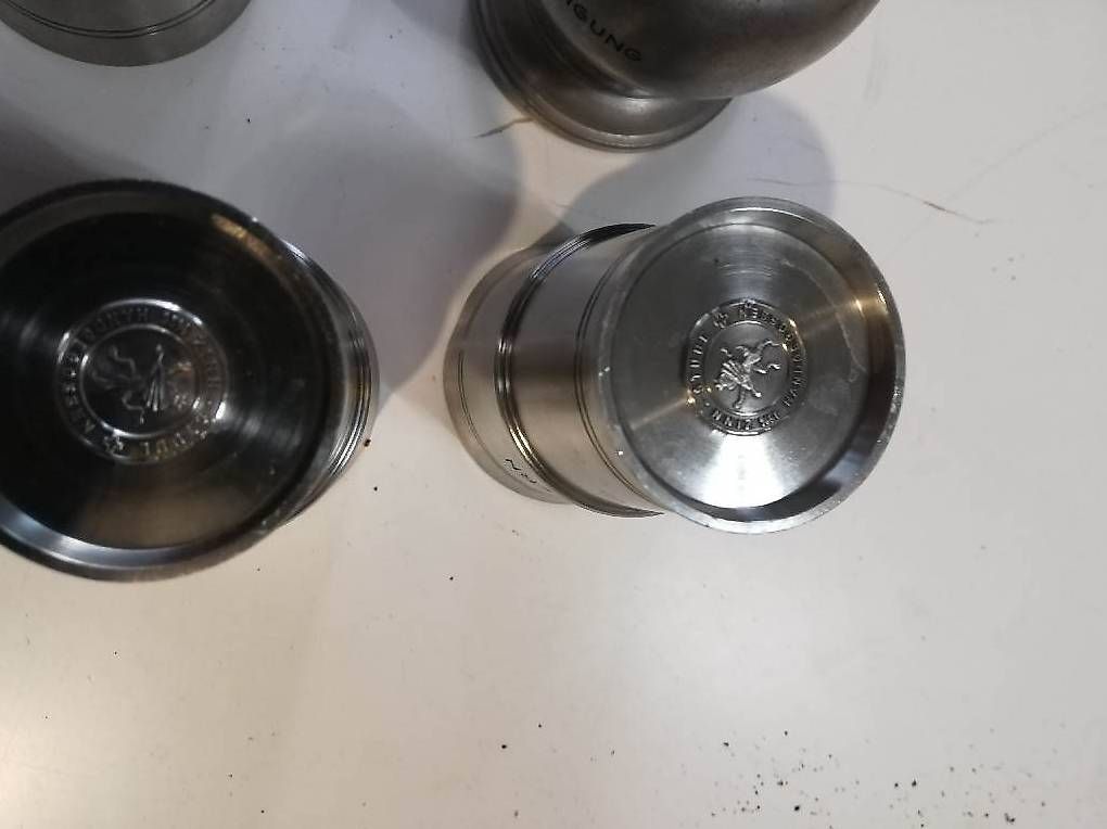 Tassen: Cruche avec 3 tasses – Gebraucht aus Biel/Bienne von kazma1 1