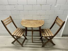 Wooden bistro set for 2, perfect for summer balcony time