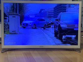 Samsung Fernseher 32-Zoll Full-HD TV - Top Zustand