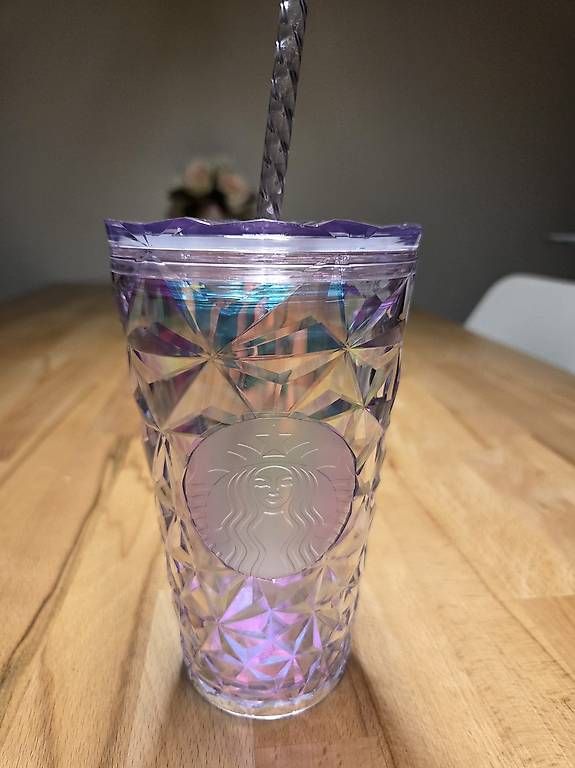 Tassen: Starbucks Becher Neu – Neu und originalverpackt aus Wallisellen von thehirsch