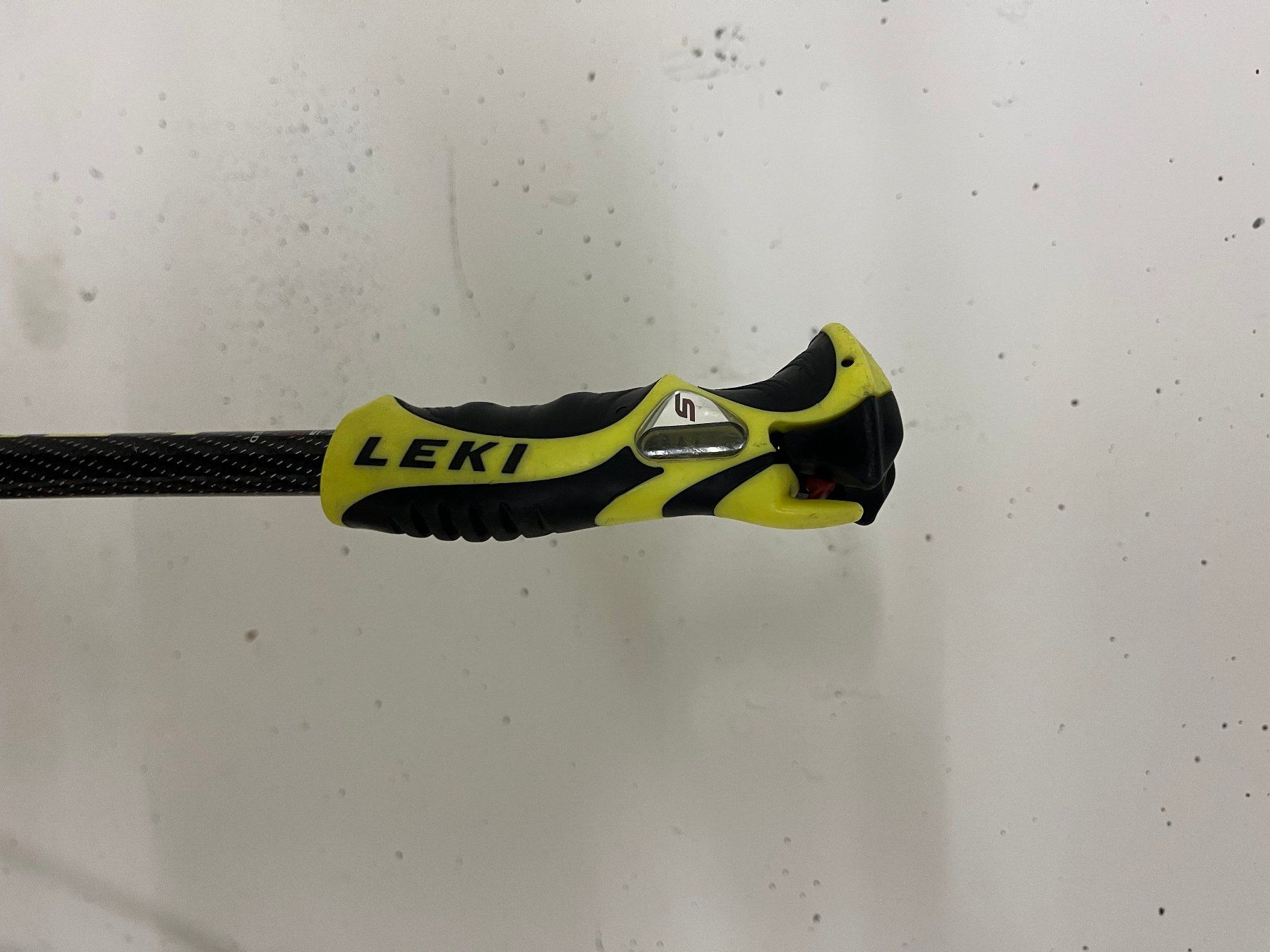 Leki Bâtons de ski: LEKI Worldcup Lite S Skirennstöcke gebogen – D'occasion à Unterägeri par Nordoststurm 1